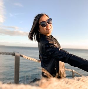 Meet your Posher, Giang